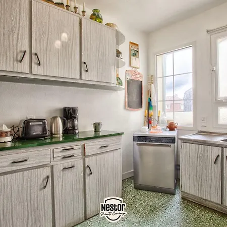 Penzion Del Arte — Family House, Sea View & Parking