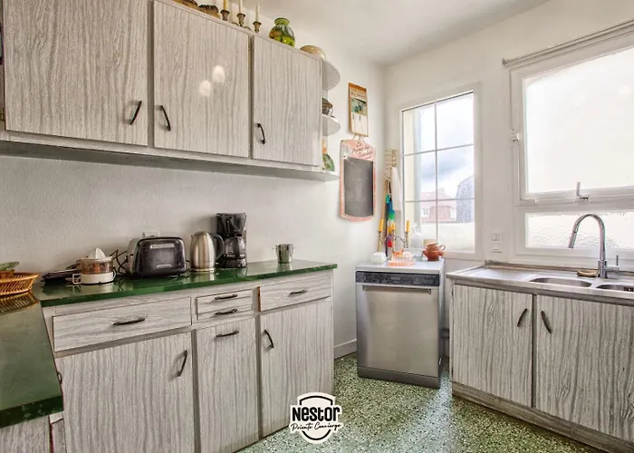 Penzion Del Arte — Family House, Sea View & Parking