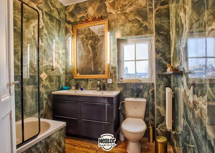 בית הארחה Del Arte — Family House, Sea View & Parking